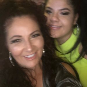 Meet your Posher, Angelette